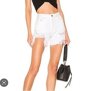 Grlfrnd shorts / Jourdan distressed high rise button fly- white